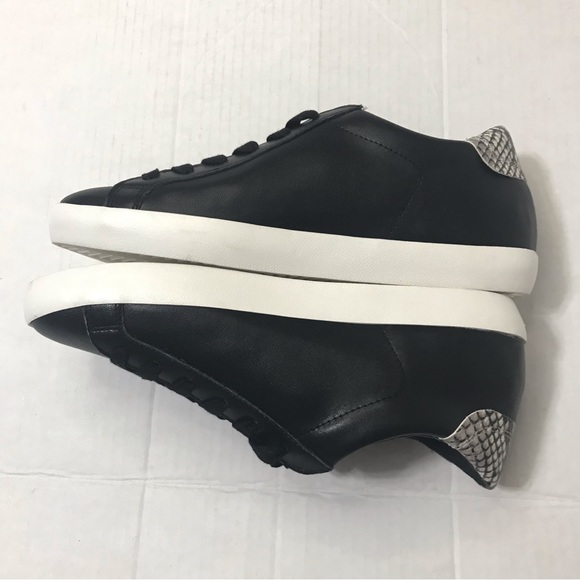 NEW Banana Republic Essential Sneaker Black Leather Snake Detail Size 7.5 - Picture 4 of 9